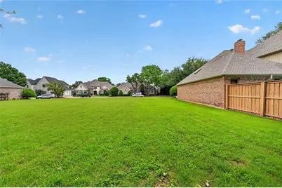 2628 Torrey Pines Drive, Fort Worth, TX 76109 - Photo 6