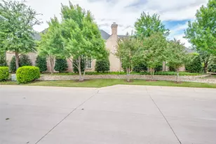 32 Fawn Wood Dr, Dallas, TX 75248 - Photo 22