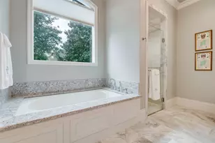 32 Fawn Wood Dr, Dallas, TX 75248 - Photo 16