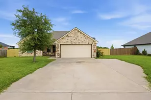 106 Joyce St, Whitney, TX 76692 - Photo 4