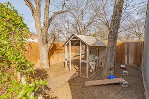 907 Cherry St, Graham, TX 76450 - Photo 40
