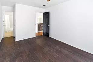 3324 Green Ridge St, Fort Worth, TX 76133 - Photo 8