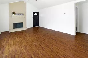 3324 Green Ridge St, Fort Worth, TX 76133 - Photo 4