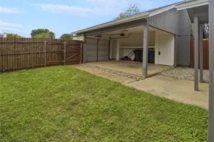3324 Green Ridge St, Fort Worth, TX 76133 - Photo 2