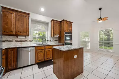 7700 Buccaneer Circle, Arlington, TX 76016 - Photo 10