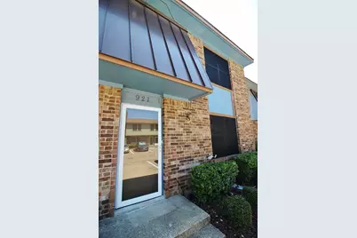 921 Cedar Terrace, Cedar Hill, TX 75104 - Photo 1