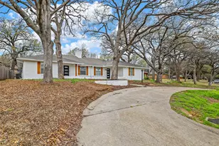 3522 Shady Valley Dr, Pantego, TX 76013 - Photo 2