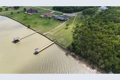 401 Meandering Way, Corsicana, TX 75109 - Photo 8
