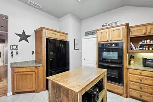 8424 Marianna Way, Alvarado, TX 76009 - Photo 10