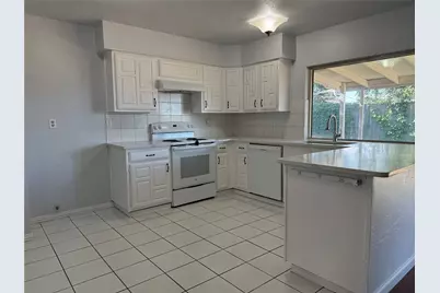 7002 Forestview Drive, Arlington, TX 76016 - Photo 10