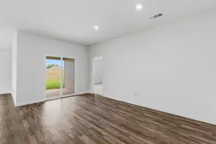 521 Jameson St, Springtown, TX 76082 - Photo 12