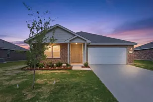 521 Jameson St, Springtown, TX 76082 - Photo 2