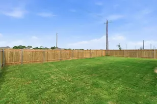 521 Jameson St, Springtown, TX 76082 - Photo 38