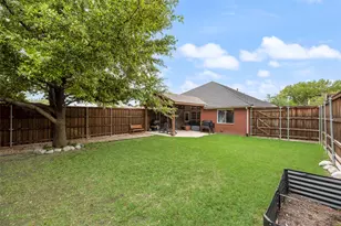 1310 Newport Dr, Carrollton, TX 75006 - Photo 36