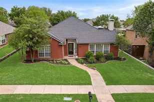 1310 Newport Dr, Carrollton, TX 75006 - Photo 2
