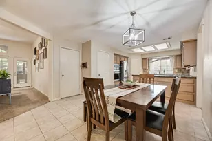 1310 Newport Dr, Carrollton, TX 75006 - Photo 12
