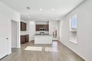 713 Presidio St, Aubrey, TX 76227 - Photo 10