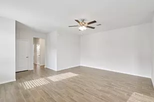 713 Presidio St, Aubrey, TX 76227 - Photo 6