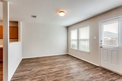 321 Silver Lake Trail, Fort Worth, TX 76140 - Photo 10