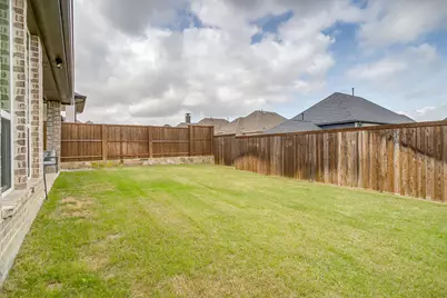 4817 Iron Club Lane, Carrollton, TX 75010 - Photo 38