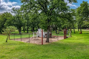 115 Deerfield Rd, Paradise, TX 76073 - Photo 36