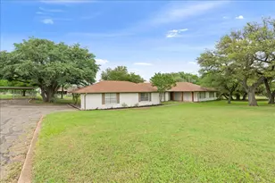 153 Eagle Canyon Dr, China Spring, TX 76633 - Photo 32