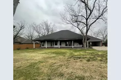 9302 S Longwood Drive, Granbury, TX 76049 - Photo 2