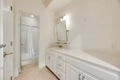 1418 Yakimo Drive, Dallas, TX 75208 - Photo 18