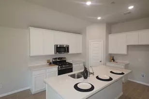 3708 Yarrow Dr, Denton, TX 76226 - Photo 2