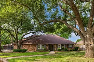 2104 Riverforest Ct, Arlington, TX 76017 - Photo 1