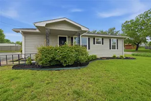 306 W Haning St, Howe, TX 75459 - Photo 4