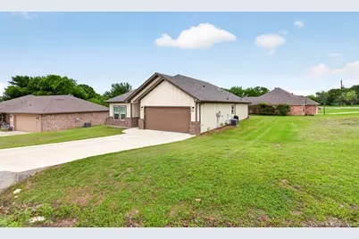 1311 E Apache Trail, Granbury, TX 76048 - Photo 36