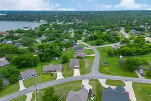 1311 E Apache Trail, Granbury, TX 76048 - Photo 34