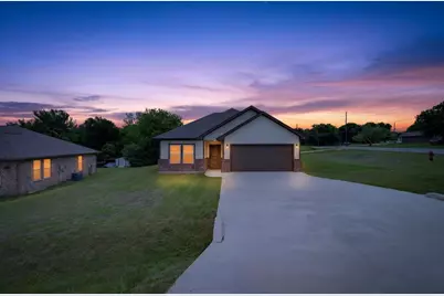 1311 E Apache Trail, Granbury, TX 76048 - Photo 38