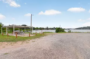 1311 E Apache Trail, Granbury, TX 76048 - Photo 32