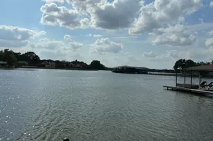 1408 Island Village Ct, Granbury, TX 76048 - Photo 4