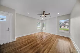1001 W Lampasas St, Ennis, TX 75119 - Photo 8