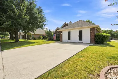 1121 SW Hillside Drive, Burleson, TX 76028 - Photo 28