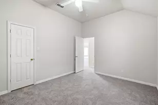 1121 SW Hillside Dr, Burleson, TX 76028 - Photo 16