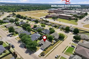 1121 SW Hillside Dr, Burleson, TX 76028 - Photo 36