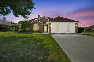 1121 SW Hillside Dr, Burleson, TX 76028 - Photo 1