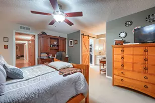 8226 Hunnicut Rd, Dallas, TX 75228 - Photo 16
