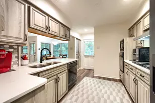 8226 Hunnicut Rd, Dallas, TX 75228 - Photo 6