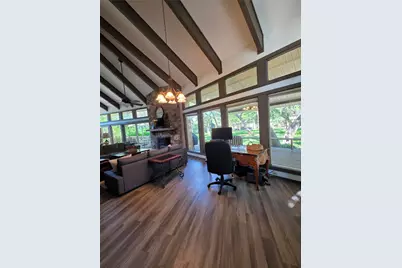 1425 E Seneca Court, Granbury, TX 76048 - Photo 2