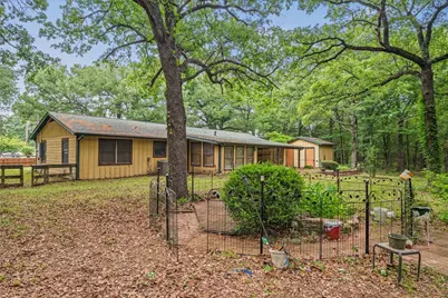 1879 County Road 3302, Greenville, TX 75402 - Photo 18