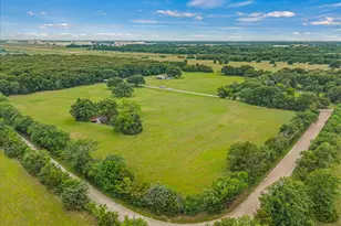 1879 Co Rd 3302, Greenville, TX 75402 - Photo 36