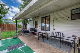 210 E Cook St, Josephine, TX 75189 - Photo 24
