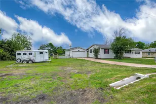 210 E Cook St, Josephine, TX 75189 - Photo 22