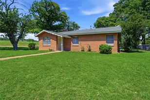101 Glenhaven Dr, Azle, TX 76020 - Photo 2