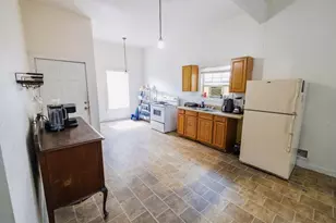 1719 Cleveland Ave, Waco, TX 76706 - Photo 6